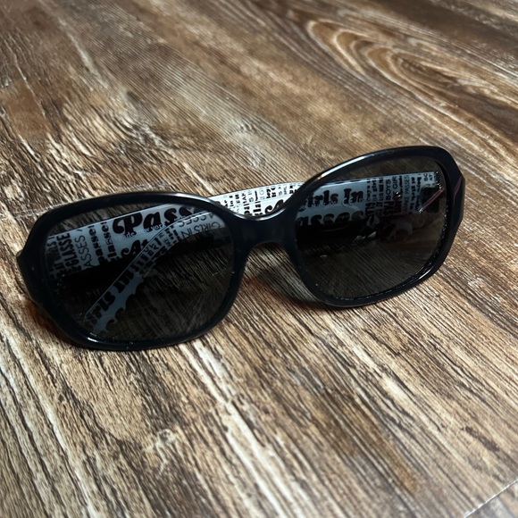 Vintage Kate Spade Black prescription Sunglasses with Text Print Arms - Picture 2 of 7